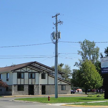 Oscoda Lakeside Hotel Экстерьер фото