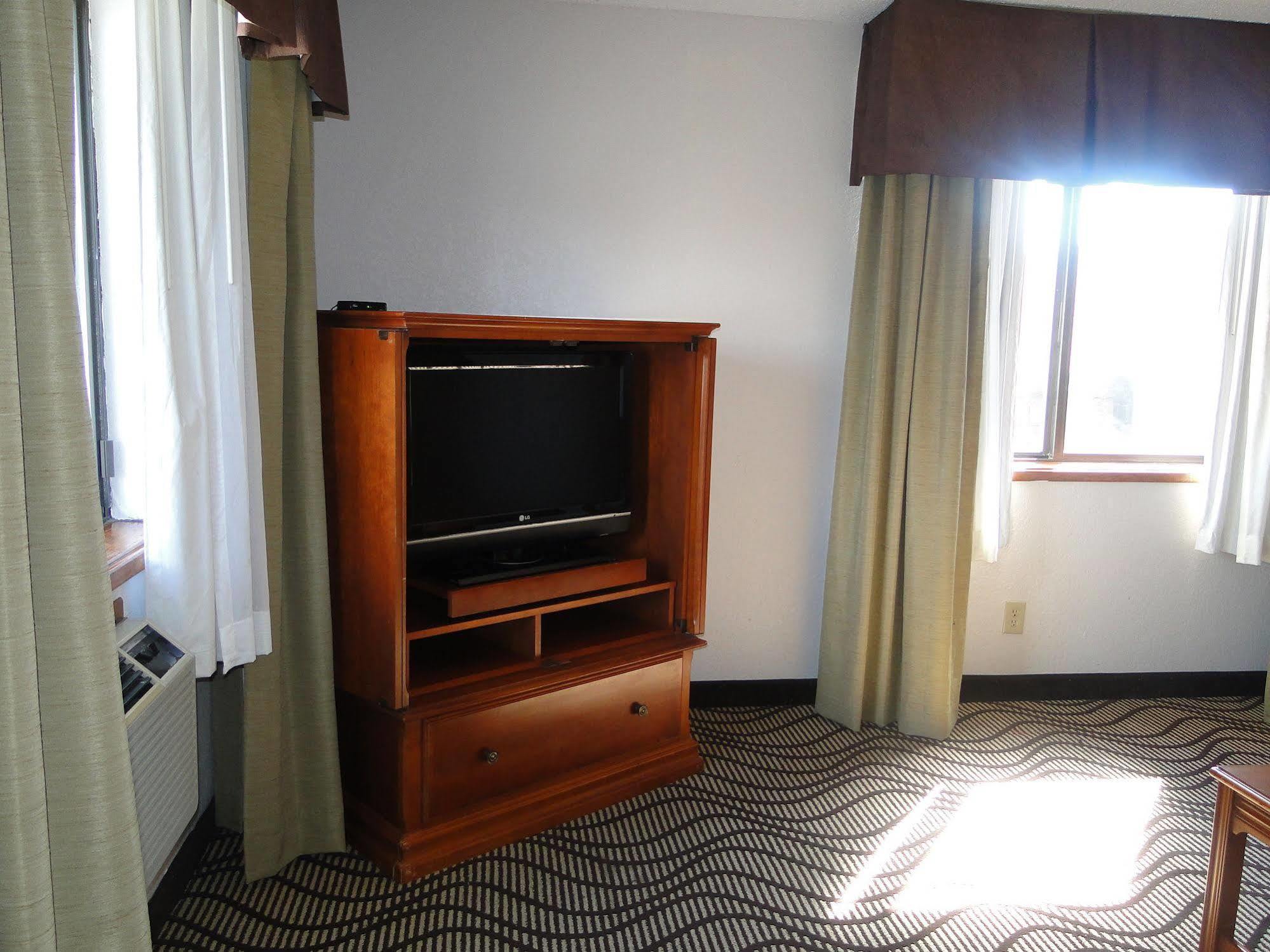 Oscoda Lakeside Hotel Экстерьер фото